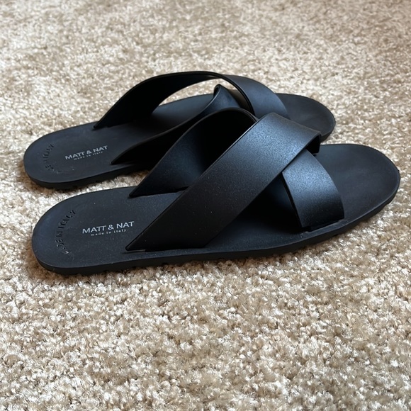 Matt & Nat Vegan Leather Black Sandals - Picture 4 of 7